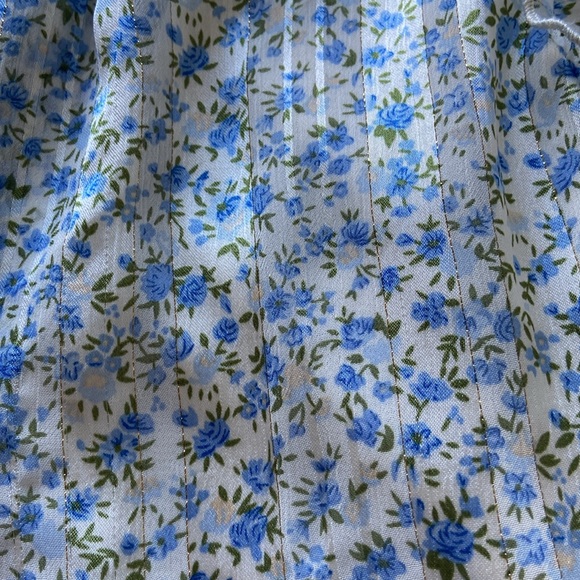 Short Sleeve Summer Blouse - Picture 5 of 6